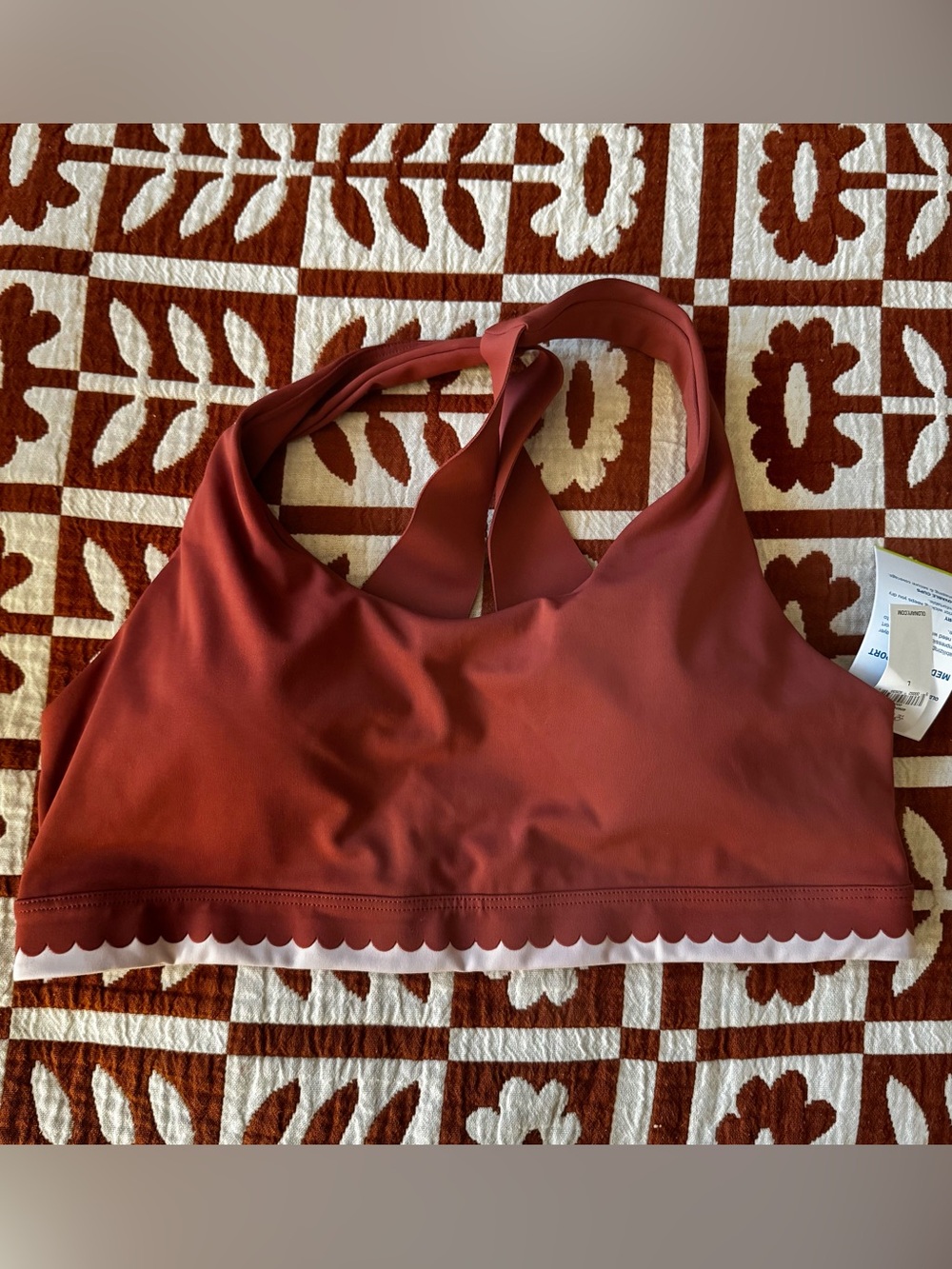 NWT Old Navy Scalloped Hem Mauvey Red Sports Bra - Large